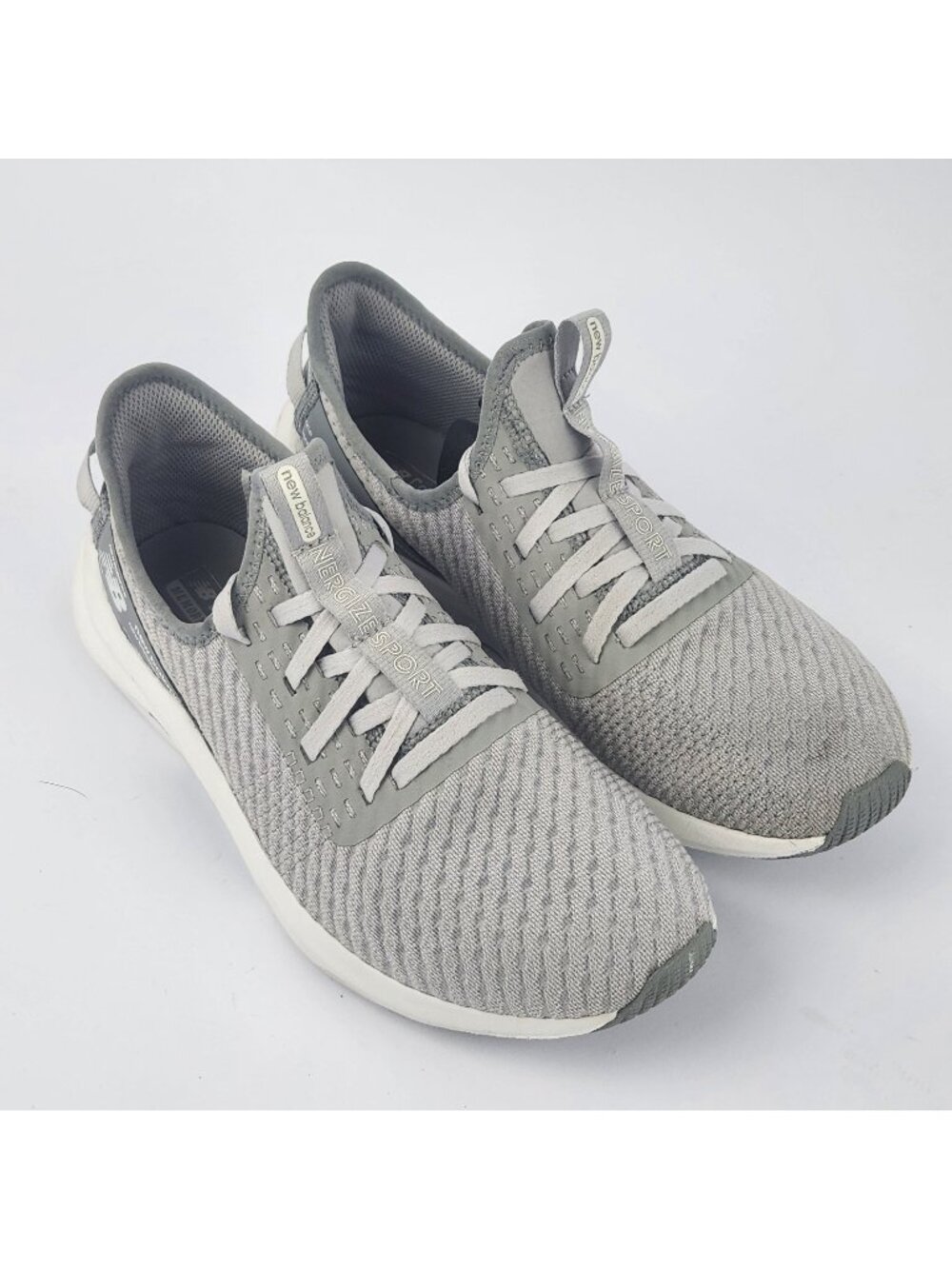 New Balance Energize Sport Shoes Size: W 8 & M 6.5 Gray Running Comfort WNRGSCG2